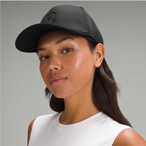 NWOT Lululemon Trucker Hat Logo